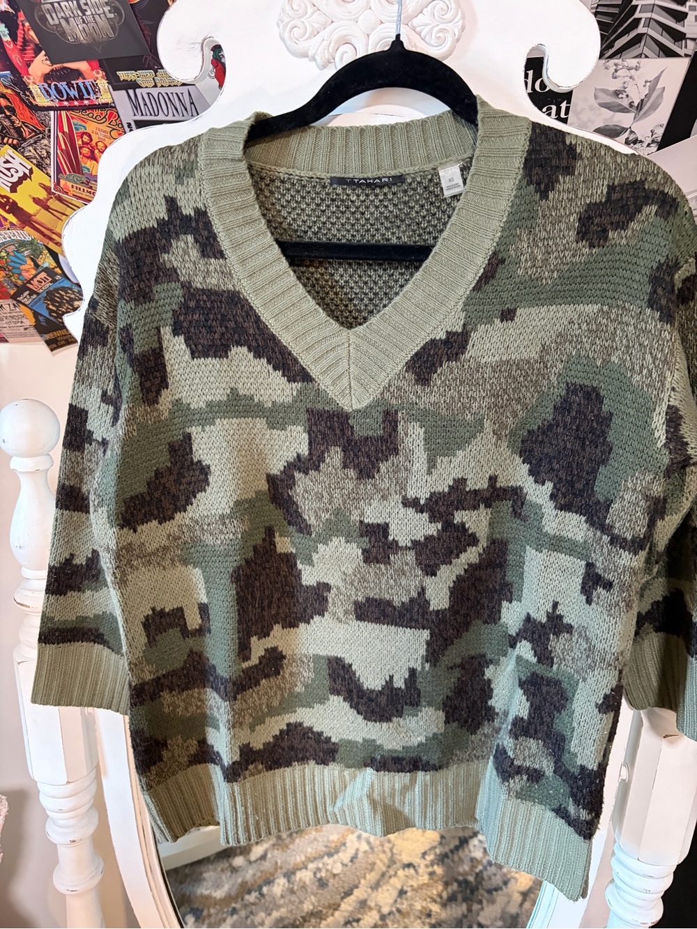 T Tahari V-Neck Camouflage Knit Sweater in Olive and Dark Green